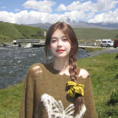 君是慕容卿似花